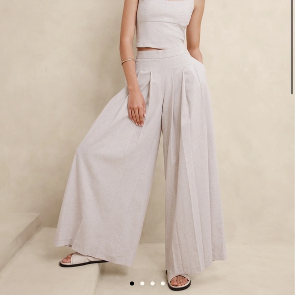 Banana Republic Factory Pants - Banana Republic Linen-Blend Palazzo Pant in Flax